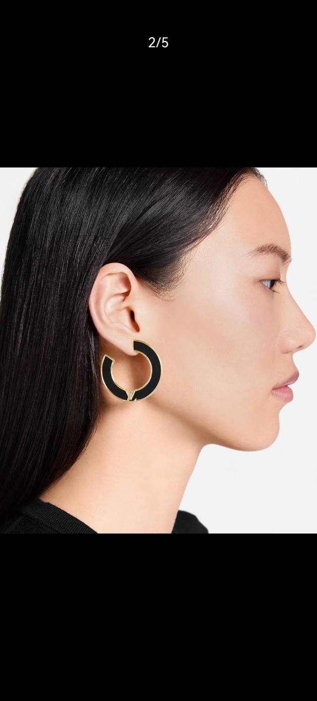 Louis Vuitton Capri earrings combine exquisite craftsmanship with dual materials