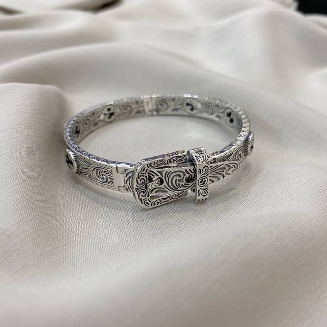 Gucci double G interlocking openwork vine flower bracelet Two adjustment ports D