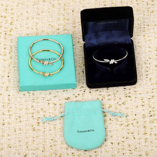 211732 We produce twisted diamond bracelets, only making the exact replicas. Cus