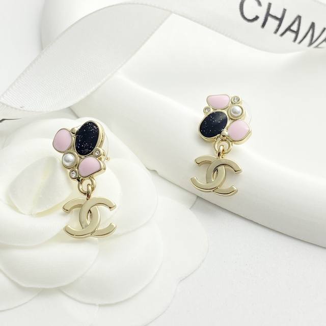 Today's New Arrival Code E3217 0247820 Chanel Stud Earrings Hot Selling New Arri