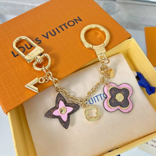 Lv Bag Charm Chain Keychain M63086 This Blooming Flowers bag charm and keychain,
