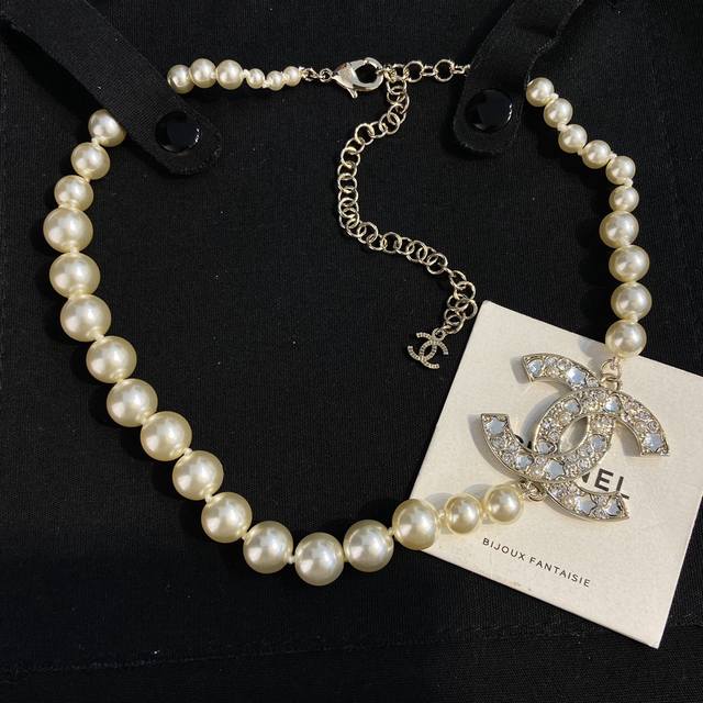 Xe0501 Chanel Nel Star Pearl Necklace A necklace even more radiant than the 100t