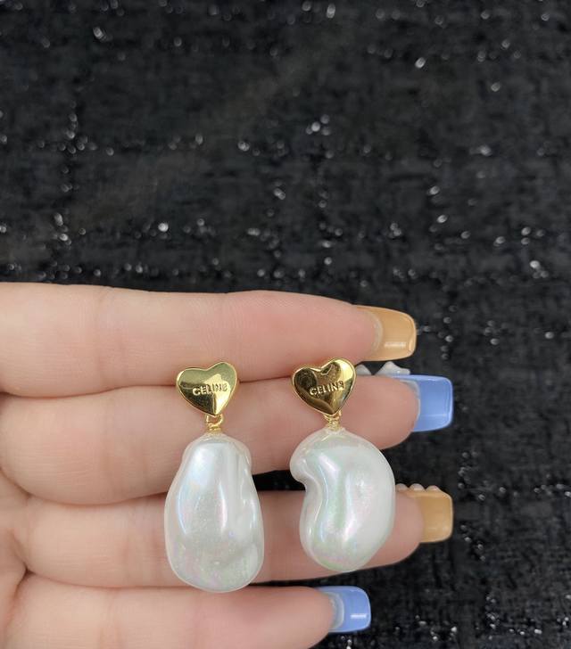 Code E1377 0847845 earrings, hot-selling style, newly arrived! Ddd, exclusive hi