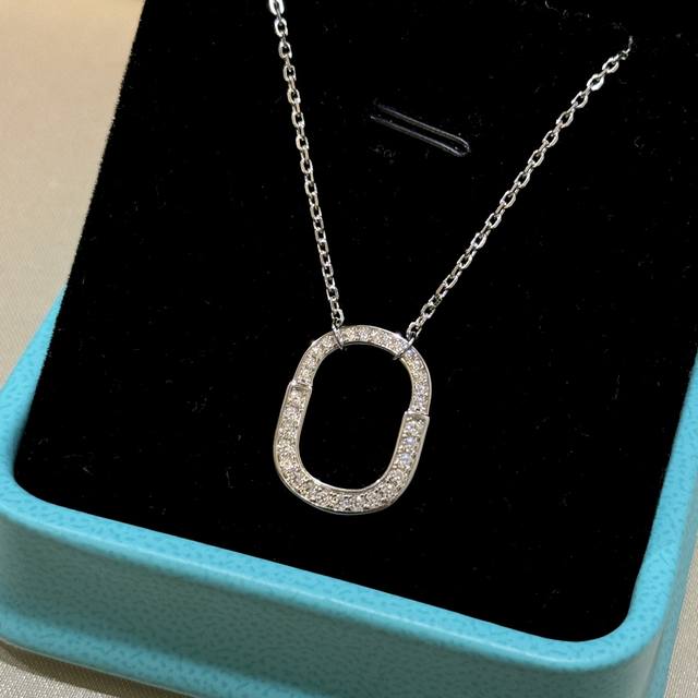 A6768 T brand's new hot U-shaped lock full diamond necklace, full of European an