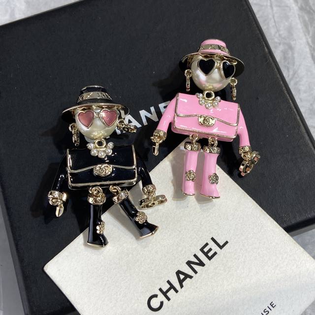 Xz0466 Ch Nel Xiang'er Robot Brooch 25 Autumn/Winter Newest Design! Pink, Black