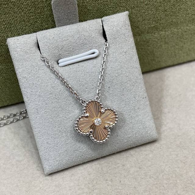 VA Van Ellison Christmas Flower Necklace This is a design style cherished by Van