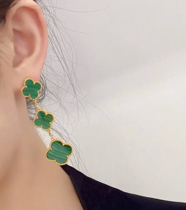 V-plated gold-plated Vca four-leaf clover natural malachite three-flower earring