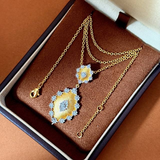 Italian Romantic Buccellati Style Retro Brocade Texture Double-Arched Diamond Ne