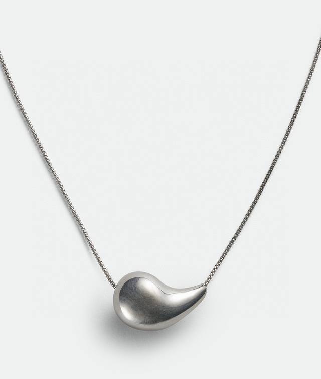 The Bottega Veneta (Bv) necklace is exceptionally beautiful, with a stunning met