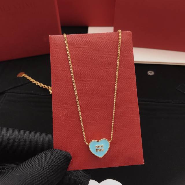 Item No. Mxl0007 Miumi* Latest style blue heart necklace, consistent with batch