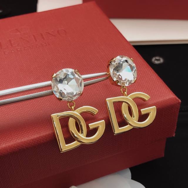 Item No. Dged0053 Dg* Latest style pendant earrings, identical to batch Z, brass