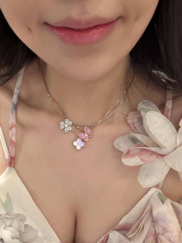 Our Christmas limited edition V-gold and sterling silver four-leaf clover mother