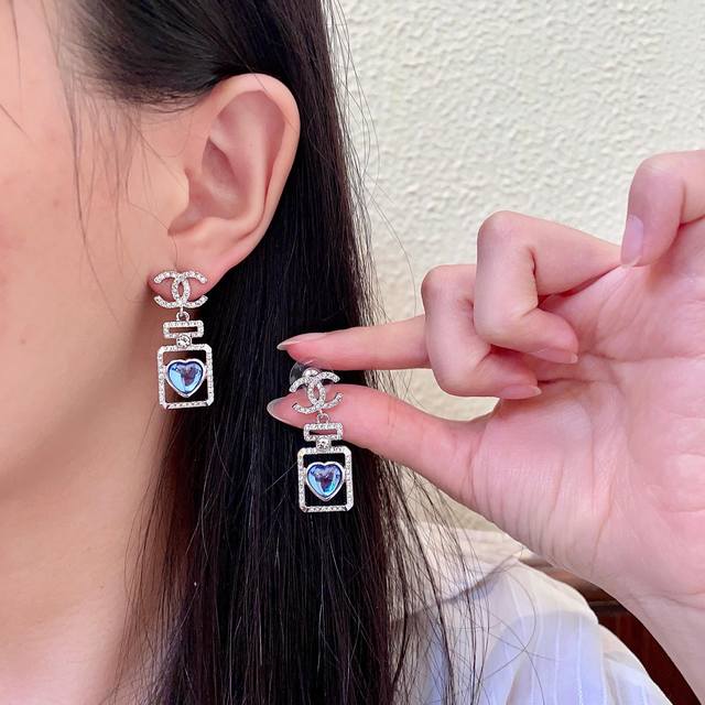 Chanel classic heart double C earrings Ddd