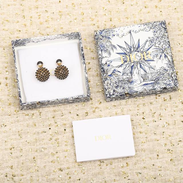 We produce Z7400, bulk inquiries welcome. This season's must-buy! Or, these pear