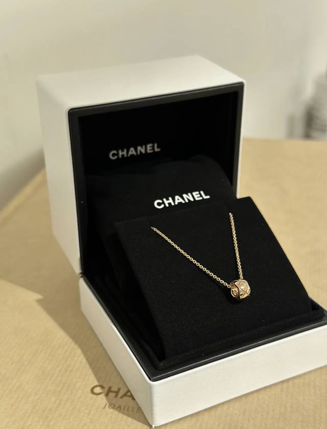 Exquisitely crafted new Chanel necklace, from the Chanel Coco Crush series, feat