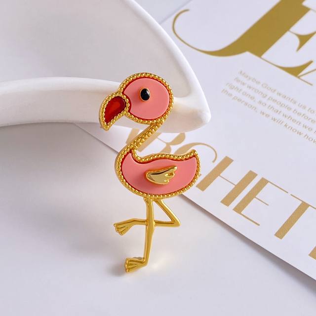 Unmarked niche fashion design metal badge pink mother-of-pearl flamingo crane an