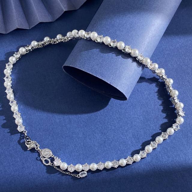 Necklace Sh93 Swarovski Fashionable and Elegant Round Cut White Diamond and Pear