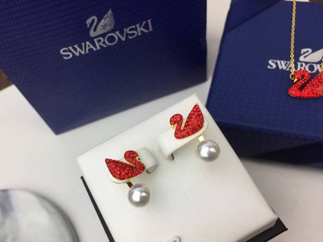 Sw* New Swarovski Red Swan Earrings! Big! Red! Goose Gold Plated with Swarovski
