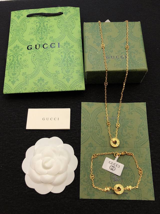 Necklace and Bracelet - A new design from the Gucci Lcon collection, crafted wit