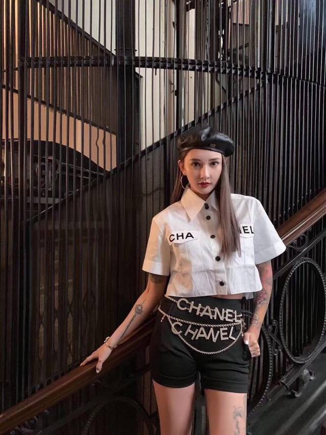 New Chanel waist chain, hot-selling style, just like in boutiques, high-end qual