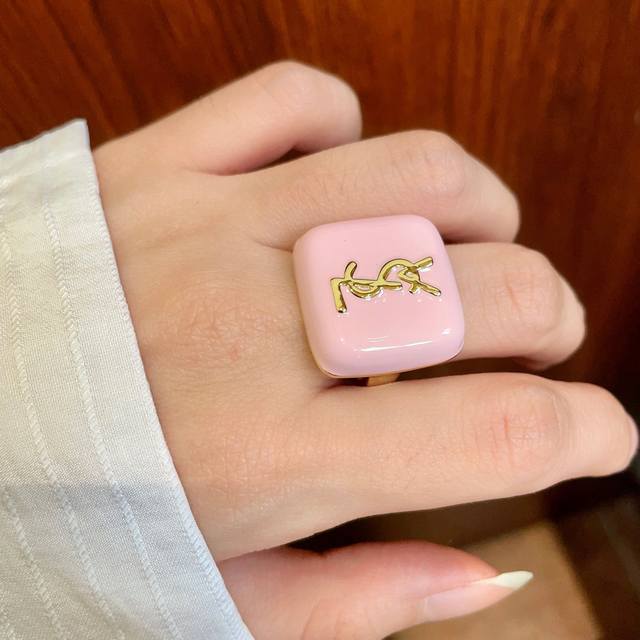 Saint Laurent classic letter ring Ddd