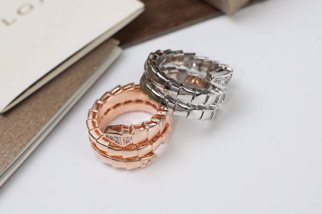 Bulgari's new double-circle snake ring interprets classic charm in an ultra-mode