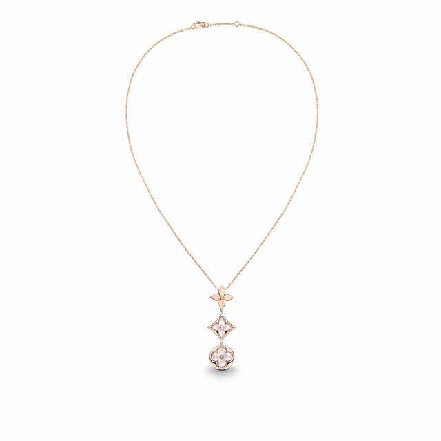 Exquisitely crafted new Louis Vuitton Diamond Blossom necklace. Three blooming f