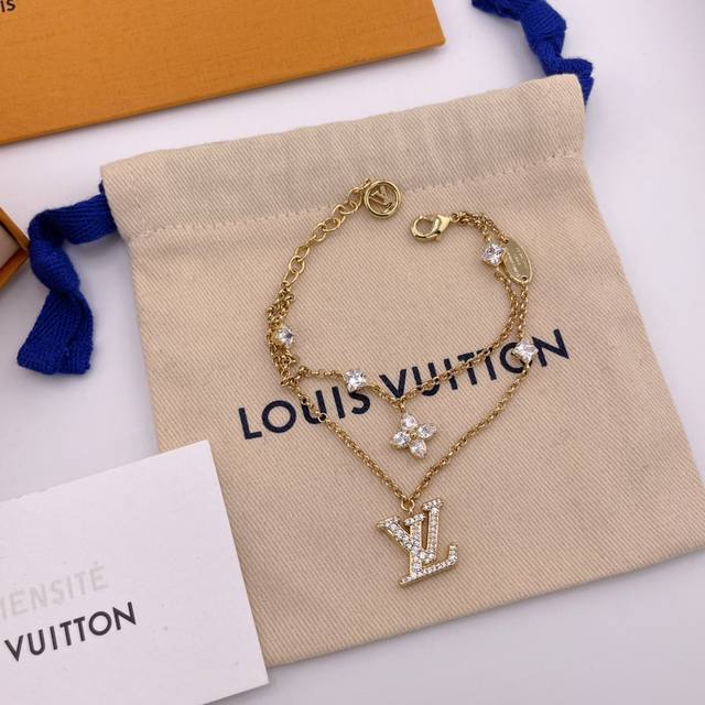 Exquisitely crafted Louis Vuitton full-diamond double-layer LV bracelet, absolut