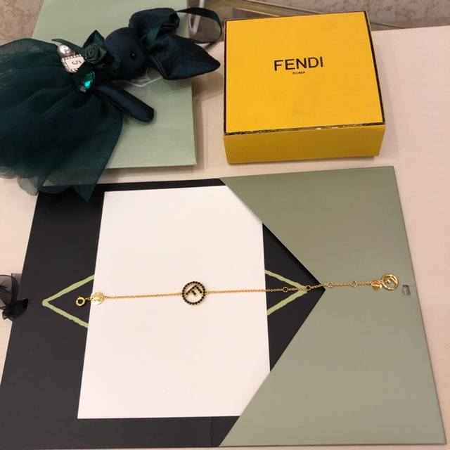 Exclusive US import F series bracelet, indistinguishable from the genuine articl