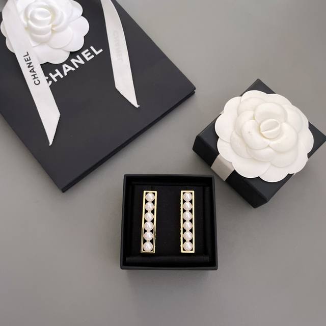 We present the Z 6300 Scented Pearl Stud Earrings, a truly unique design!! Made