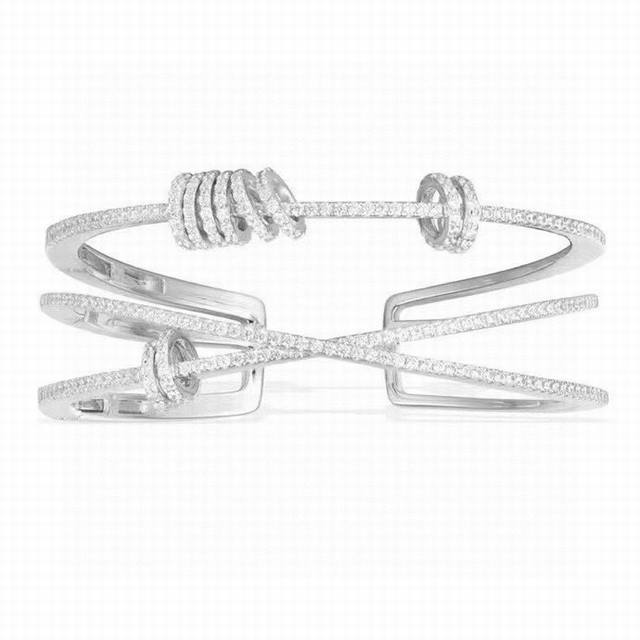 Batch A Monaco Three-Ring Multi-Circle Lucky Charm Bangle! This design is incred