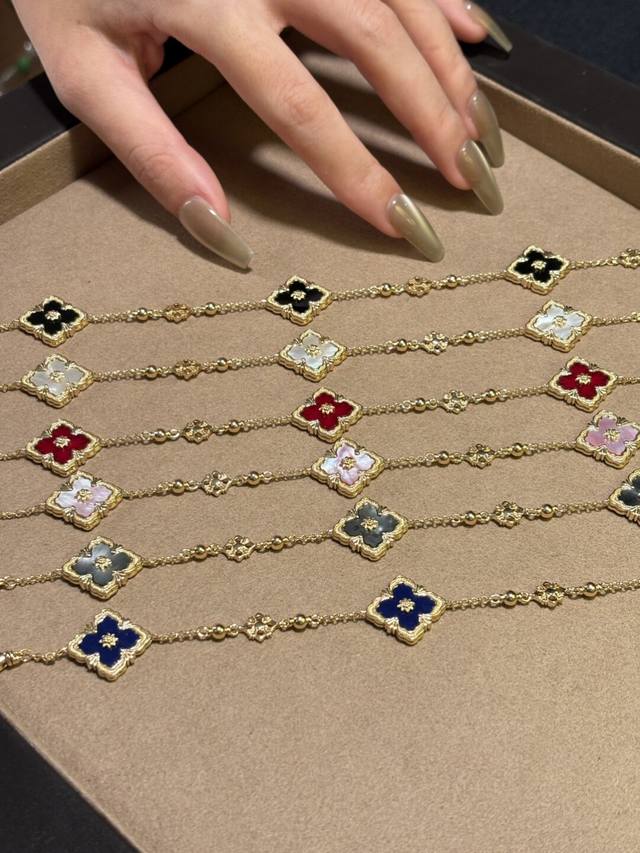 V Gold Buccellati Three Flowers Opera Enamel Bracelet Ddd