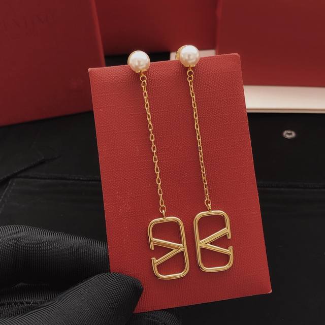 Item No. Ved0307 Valenti*O Latest Tassel Earrings, Batch Z, Brass Material Ddd