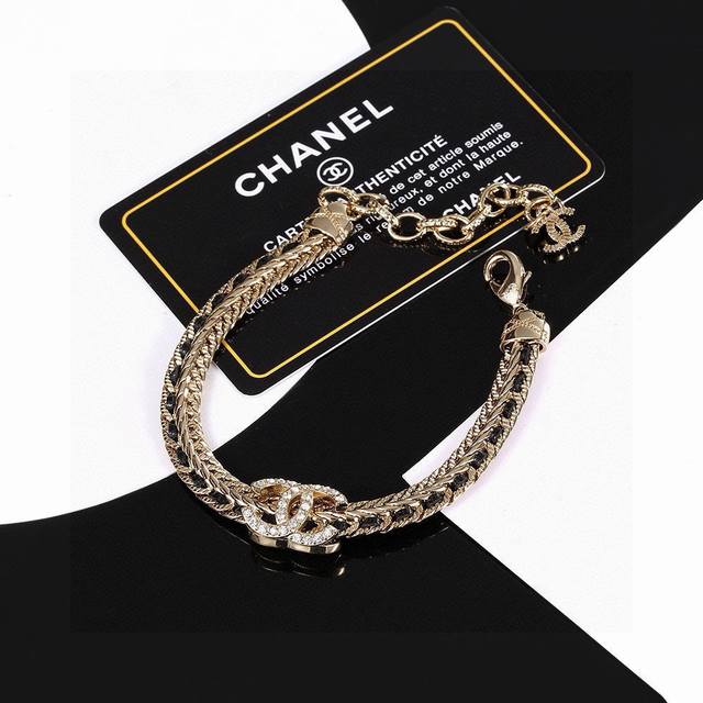 Chanel mini leather belt bracelet, high-end quality, same material as boutiques,