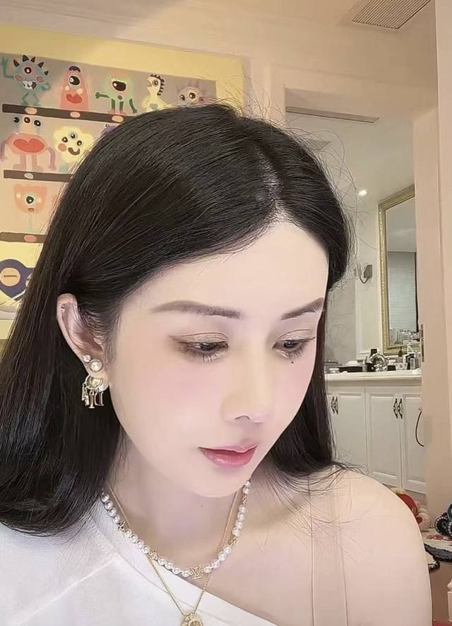 Necklace and bracelet, made by us (Ddd)