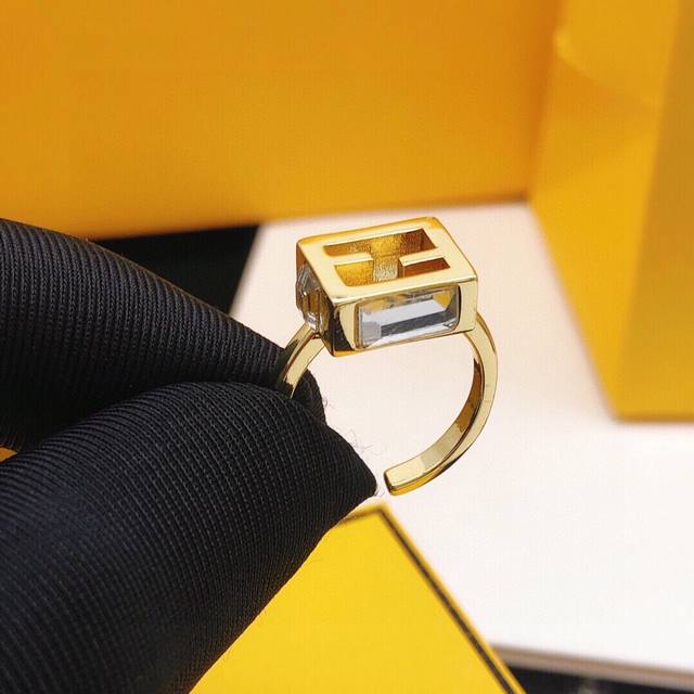 Item No. Fdjz0004 Fendi square ring Ff diamond setting Ddd