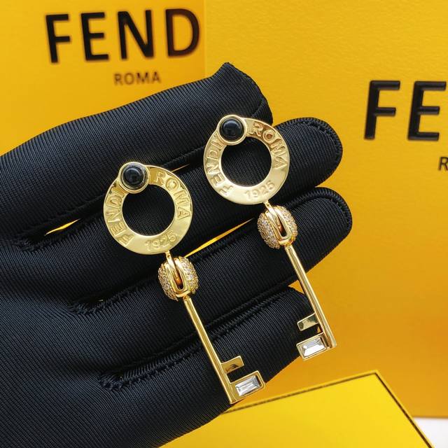 Item No. Fded0006 Fendi earrings with key and flower design Ddd