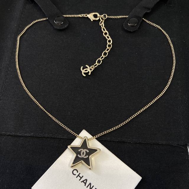 Xx0508 Ch Nel Five-pointed Star Enamel Double C Necklace Extremely popular, brea