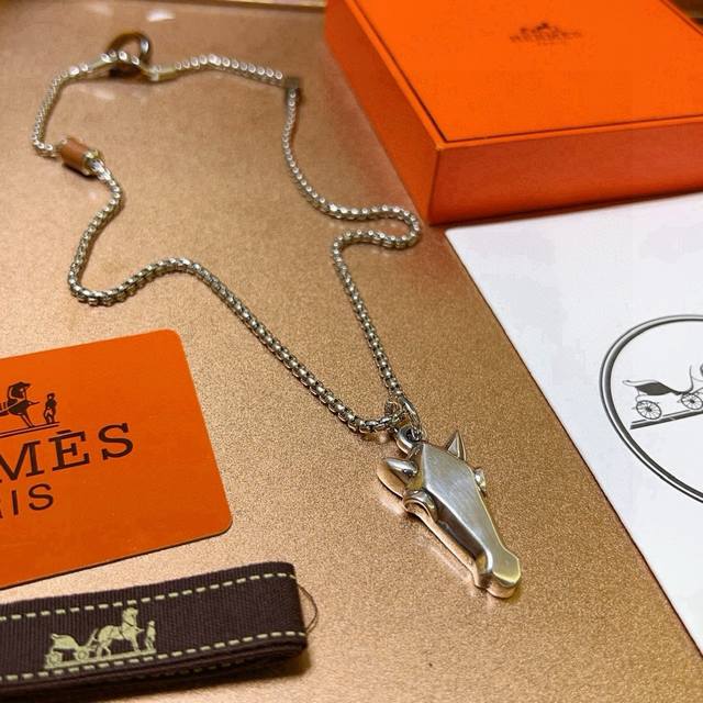 Hermes Pig Nose Necklace Series Jewelry Imported Customization. High-end chain,