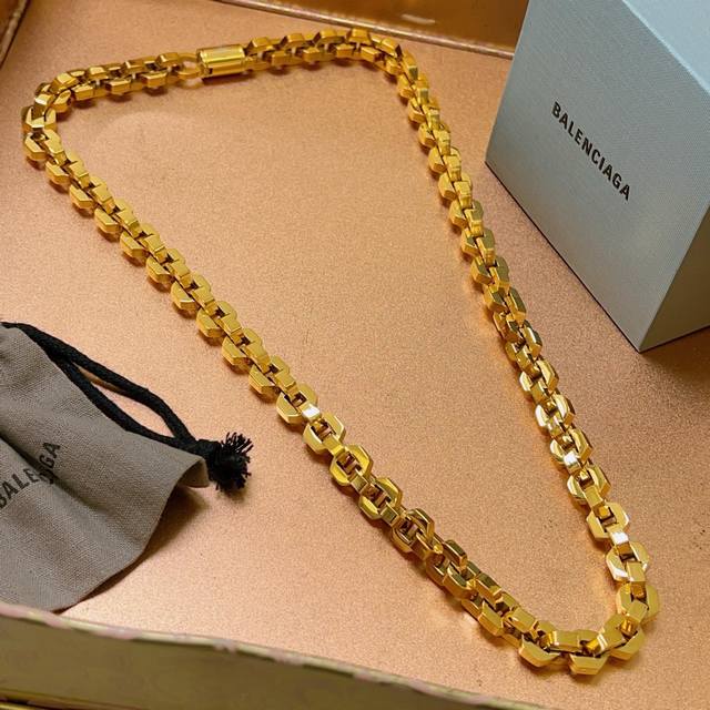 Original Balenciaga Necklace, New Arrival. Exquisite craftsmanship, consistent w