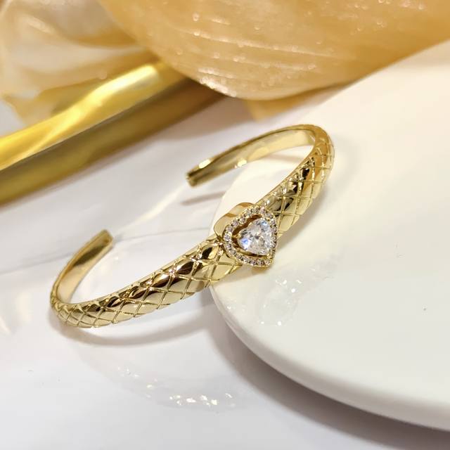 Piaget bracelet, a high-end custom version with diamond setting craftsmanship, m