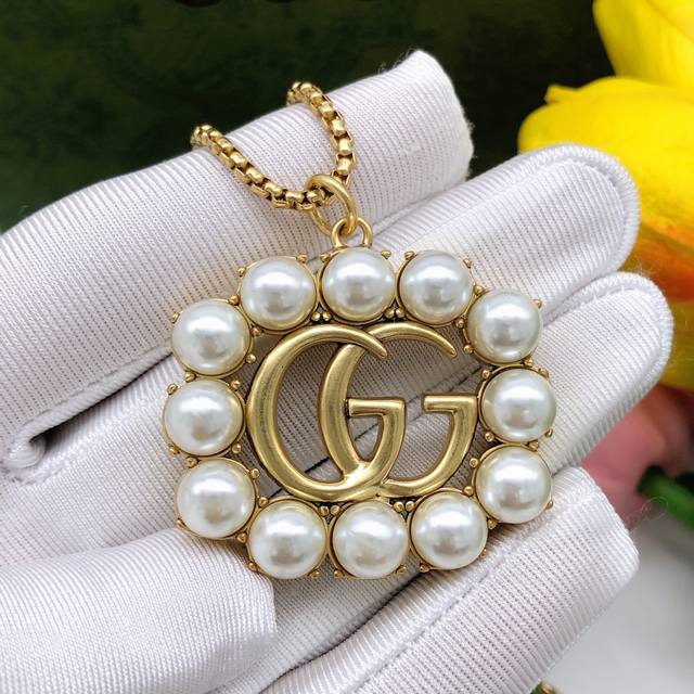 Item No. Gxl0033 New Gucci Square Pendant Pearl Necklace Ddd