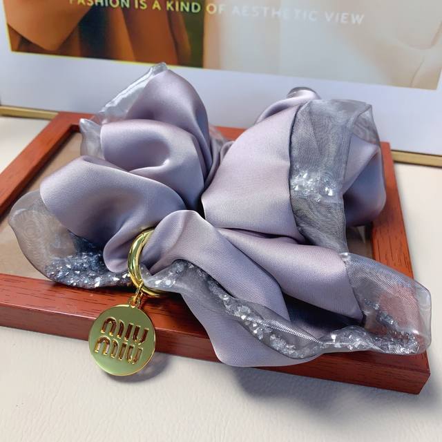 Miumiu Miu Miu Miumiu Hair Tie Satin Rhinestone Edge Hang Tag Logo Hair Tie Scru