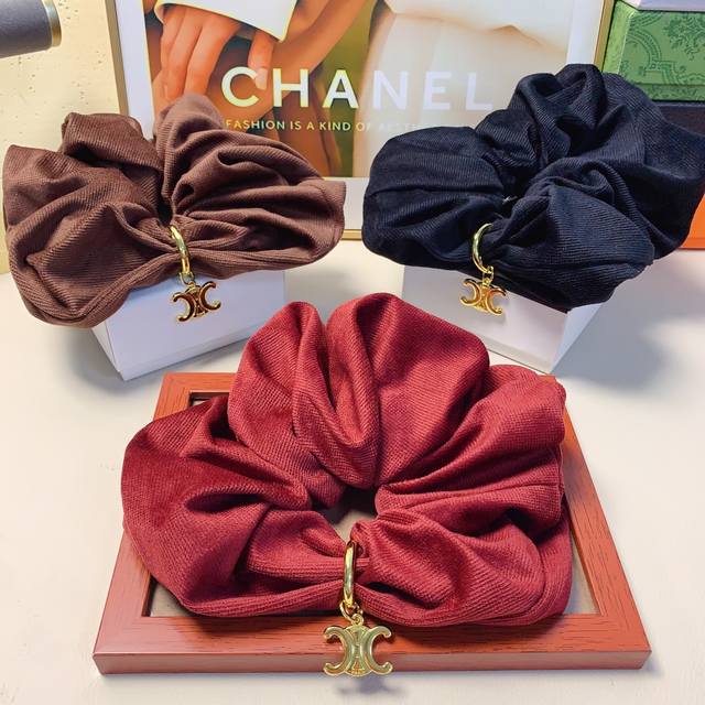 Celine Hair Ties (Ddd) Celine Hair Bands (Ddd) Arc de Triomphe Logo Large Hair T