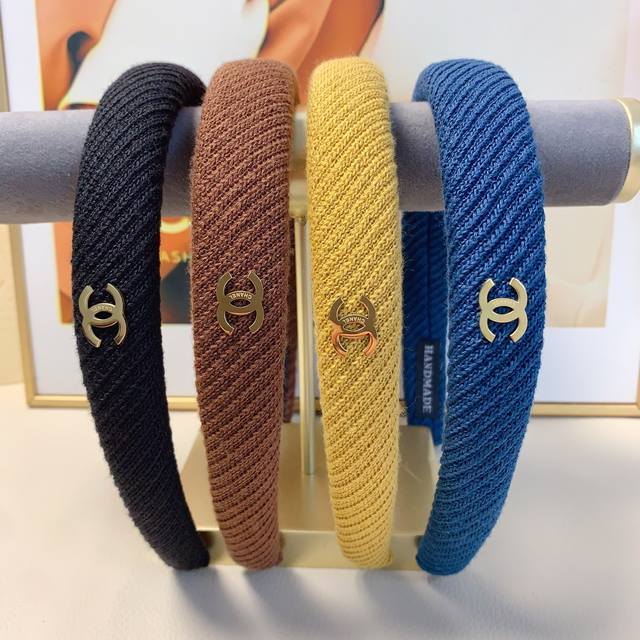 Chanel headband, wool narrow version with titanium steel logo, a must-have for a