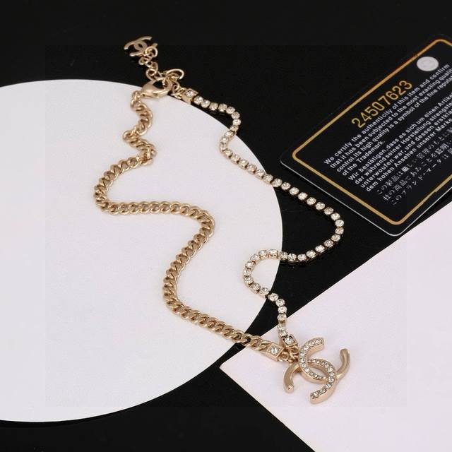 Chanel double C necklace, a 1:1 replica of the original, absolutely stunning! In