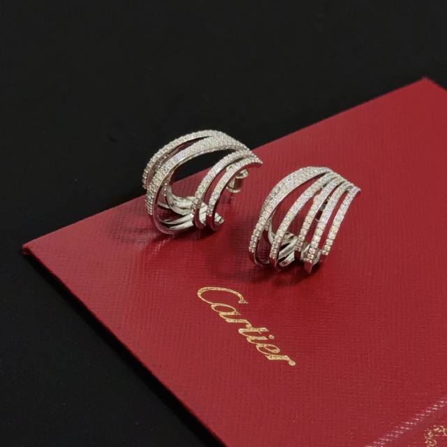 Cartier diamond-set earrings, high-end custom version. Diamond setting craftsman