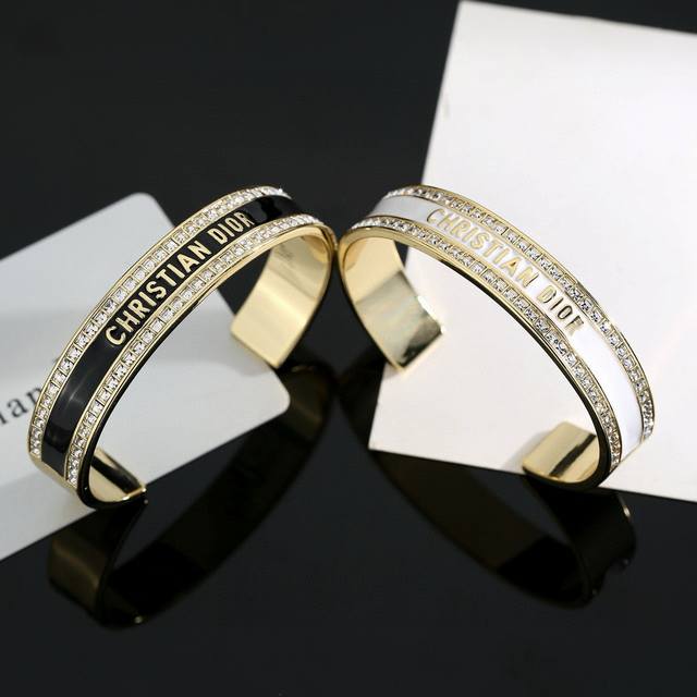 Dior's new open bangle is gorgeous! It's versatile and can be worn as a layering