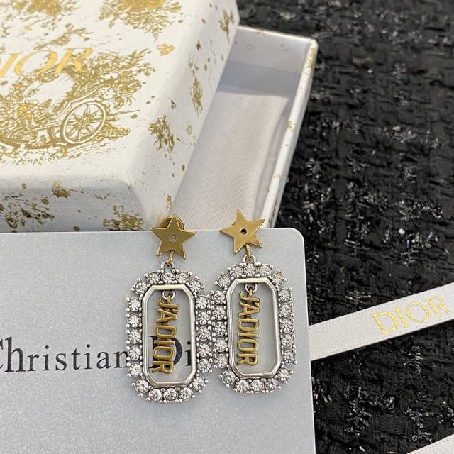 Code E739 0867840 earrings, hot-selling style, newly arrived! Ddd, exclusive hig