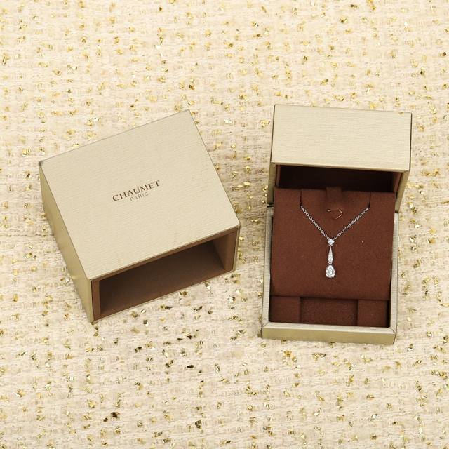 206643 We produce teardrop necklaces, and can customize 18K gold and diamond ver